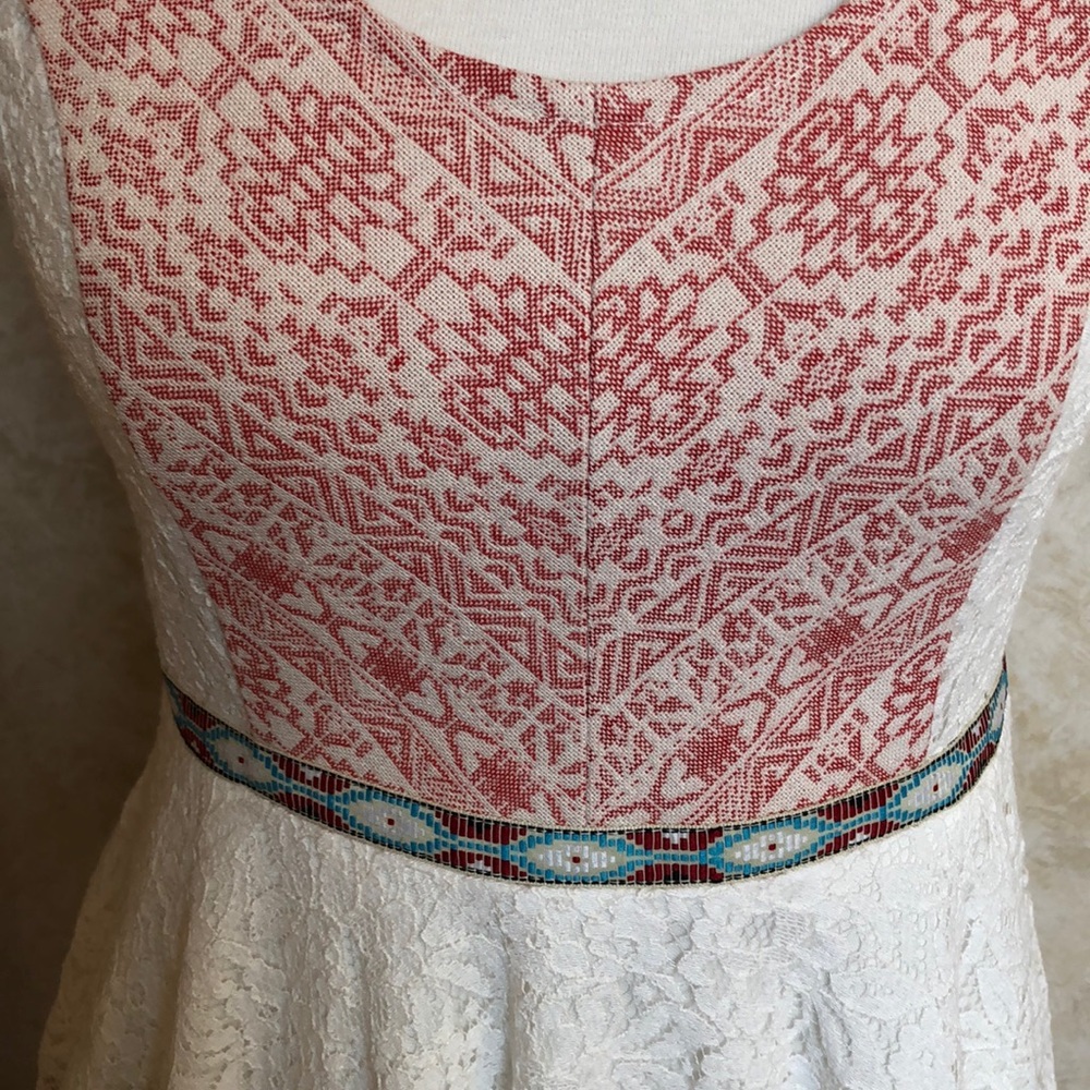 Flying Tomato White and Pink Lace Dress